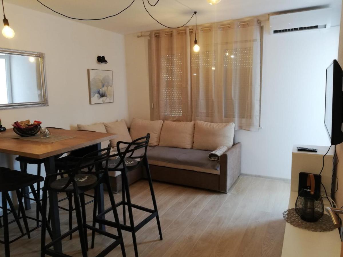 Ferienwohnung Apartman Morean Šibenik Exterior foto